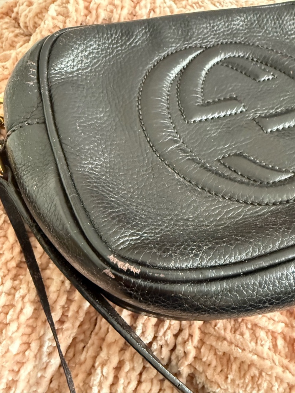 Gucci Soho Disco Crossbody Bag Black Leather Gold Hardware Tassel | Authentic - Picture 2 of 7